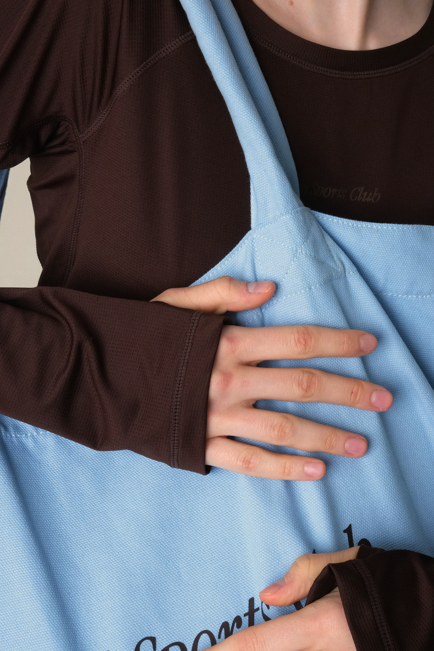 Women's Quick Dry Longsleeve in Chocolate