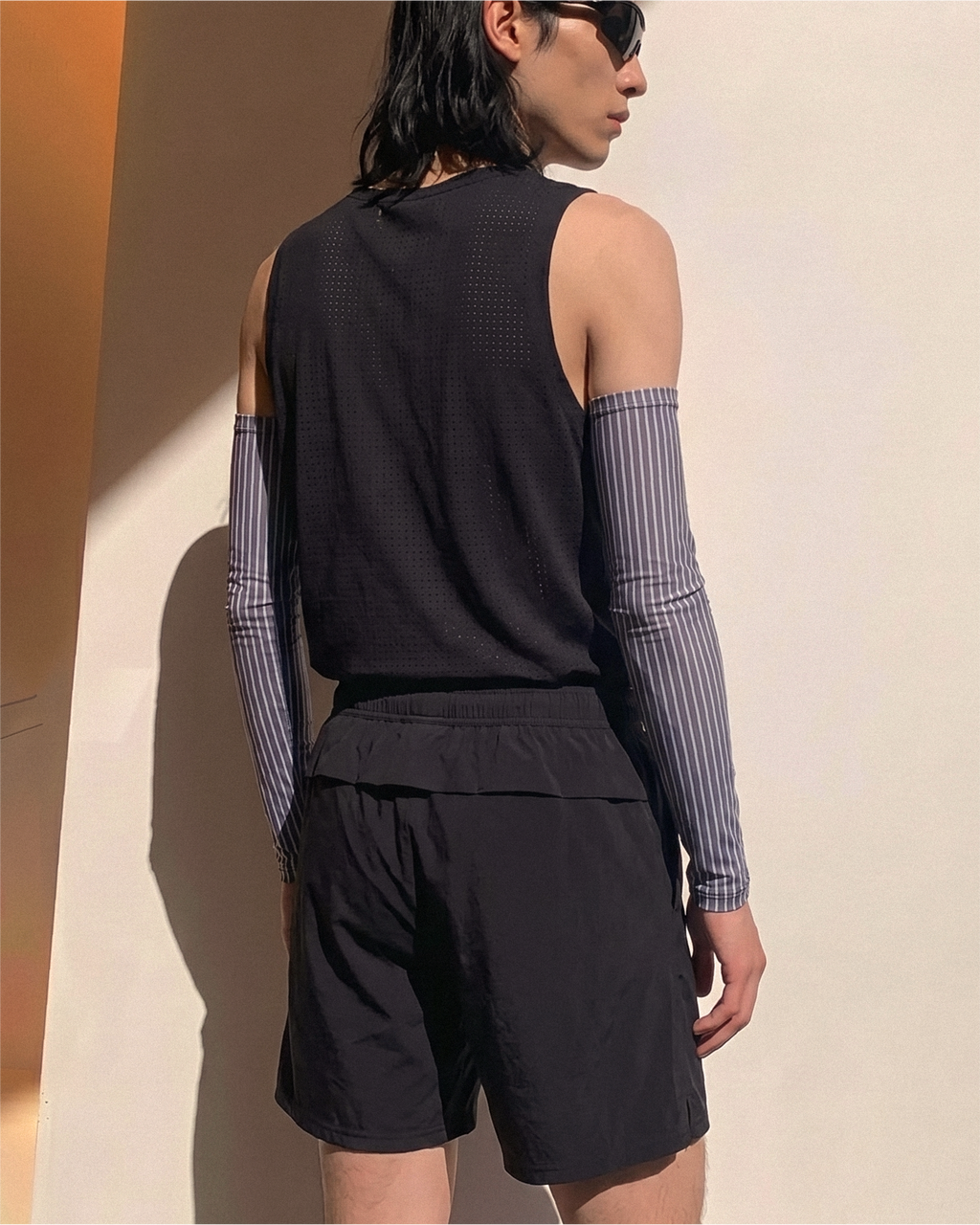 Ease Shorts in Black